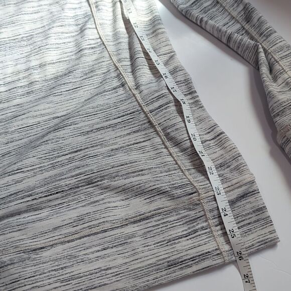 Lululemon Top Womens 8 Gray Crossover Hoodie Athletic Activewear - Picture 10 of 10